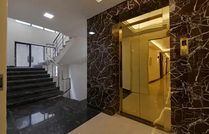 top luxury hotels in hotel leo saffron by f9 delhi