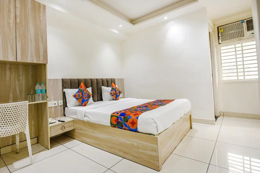 best 5 star hotels in hotel luxury inn ardarsh nagar delhi
