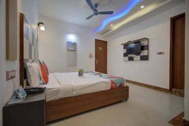 3 star hotels in hotel luxury stay delhi