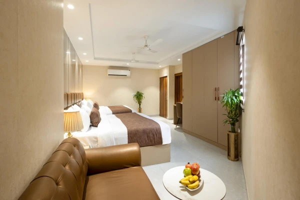 hotel with bar in mahipalpur, delhi - hotel luxury suites delhi airport