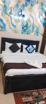 hotel with bar in lajpat nagar, delhi - hotel mannat centric