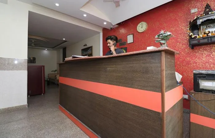 best luxury hotel in hotel mayank residency delhi