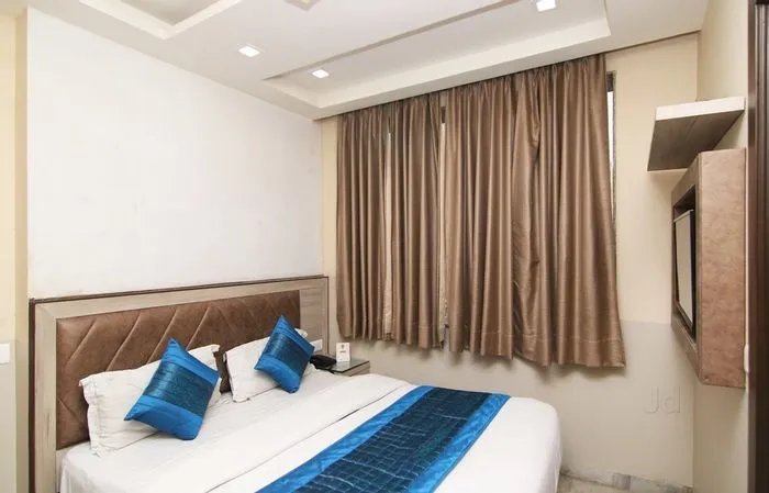 3 star hotels in hotel merry gold delhi