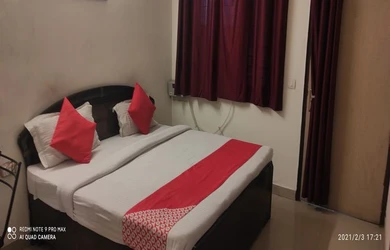 hotels for few hours in hotel monarch delhi