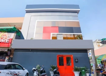 flexible hotel booking in hotel nawada delhi