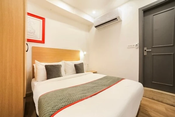 top luxury hotels in hotel nawada delhi