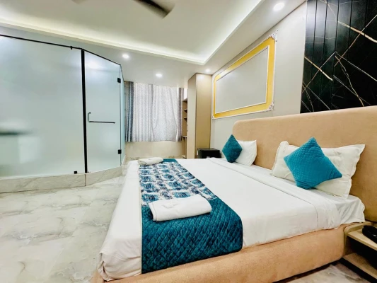 jacuzzi hotel in igi airport, delhi - hotel neon nest by signature stayz