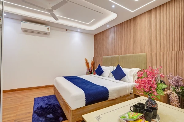 hotel stay in hotel neon nest by signature stayz delhi