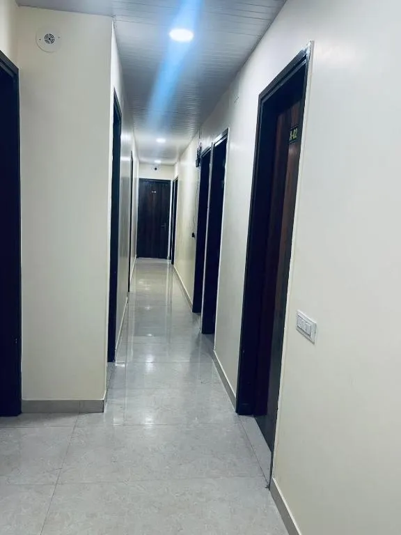 flexible hotel booking in hotel neon tower delhi