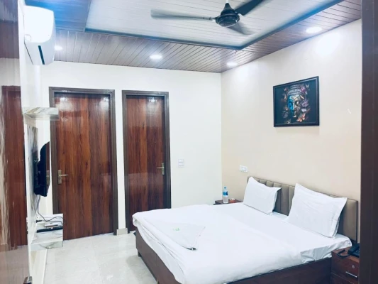 hotel with gym in subhash nagar, delhi - hotel neon tower