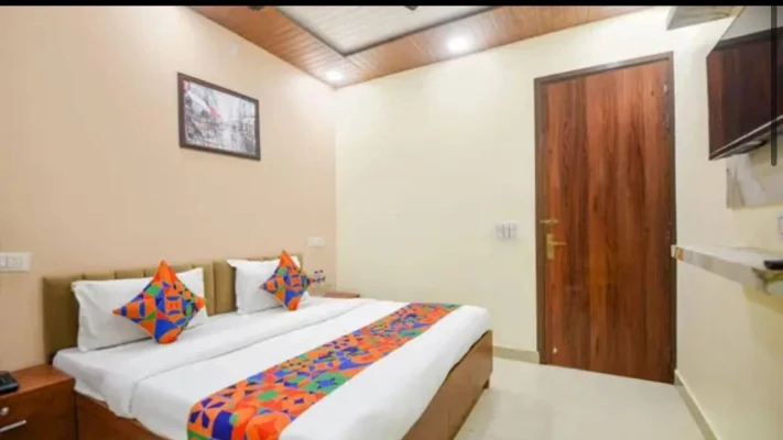 best 24 hours check in hotels in hotel neon tower delhi