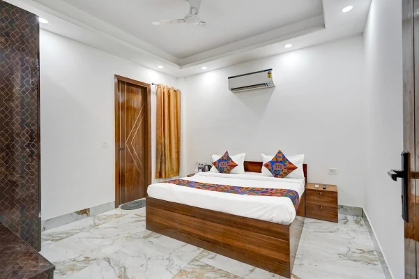 jacuzzi hotel in saket, delhi - hotel nyt residency