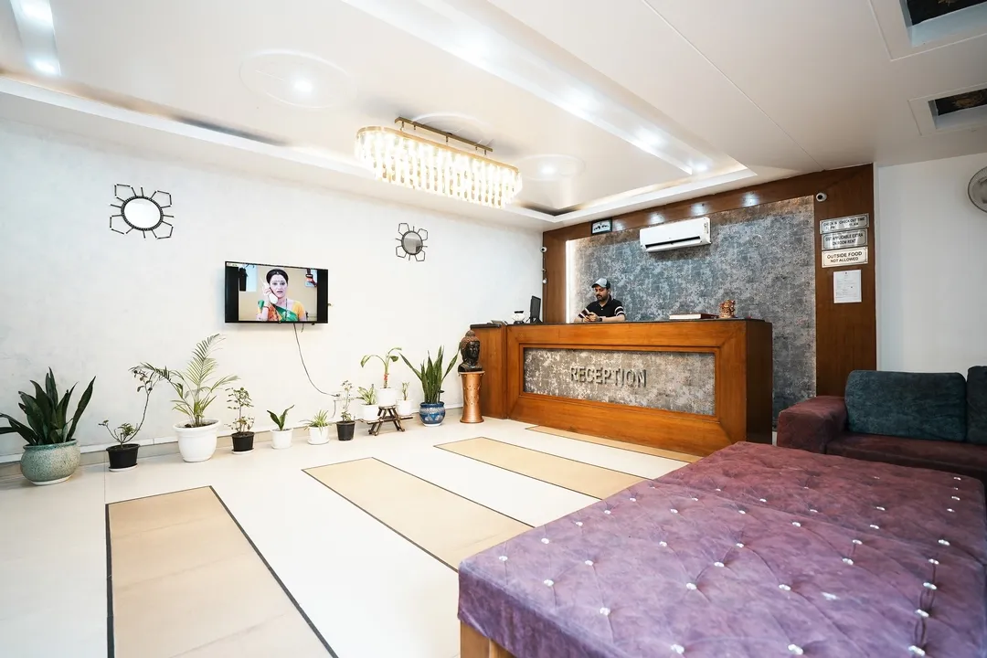 best hotel stay in hotel om paradise delhi