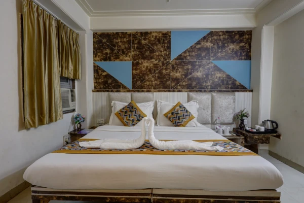 romantic hotels in hotel opera delhi