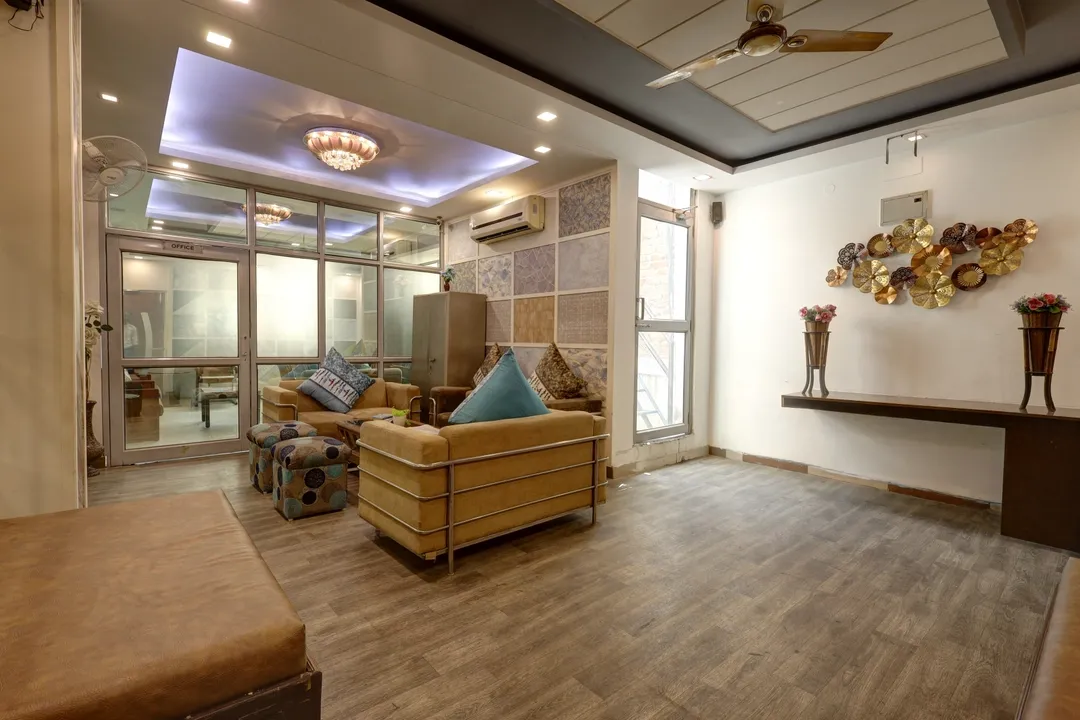 flexible hotel booking in hotel opera delhi