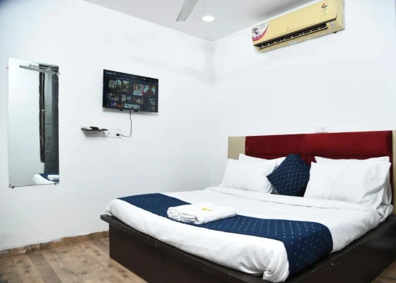 24 hours check in hotels in hotel orchid inn delhi