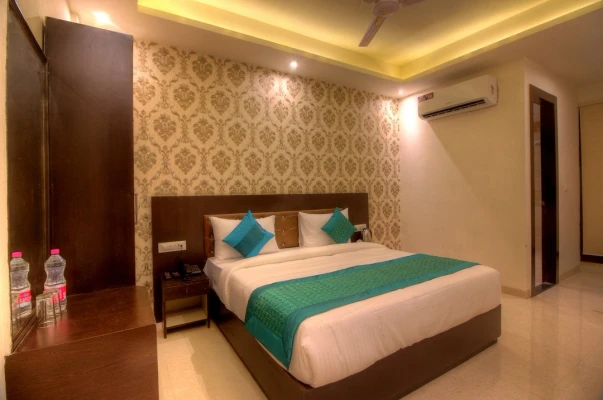 hotel near delhi railway station - hotel paragon suites near delhi airport