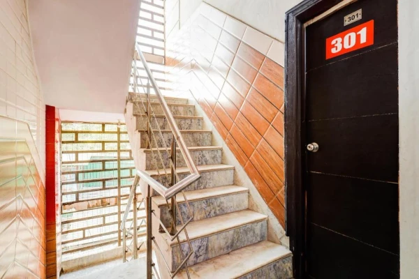 hotel with banquet hall in ghazipur road, delhi - hotel park view