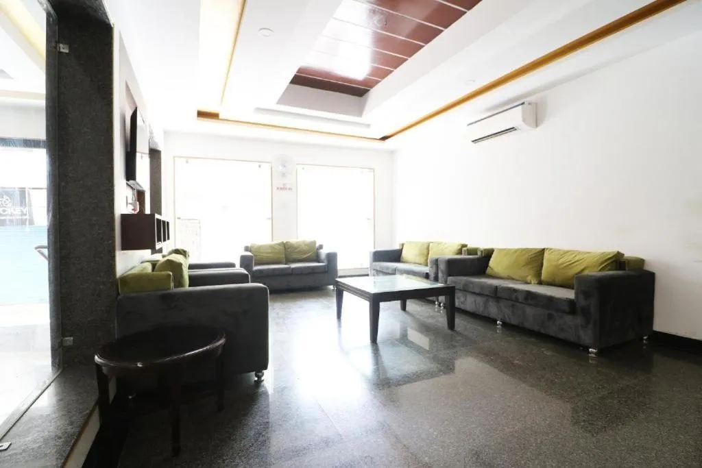 hotel with bar in mahipalpur, delhi - hotel peridot