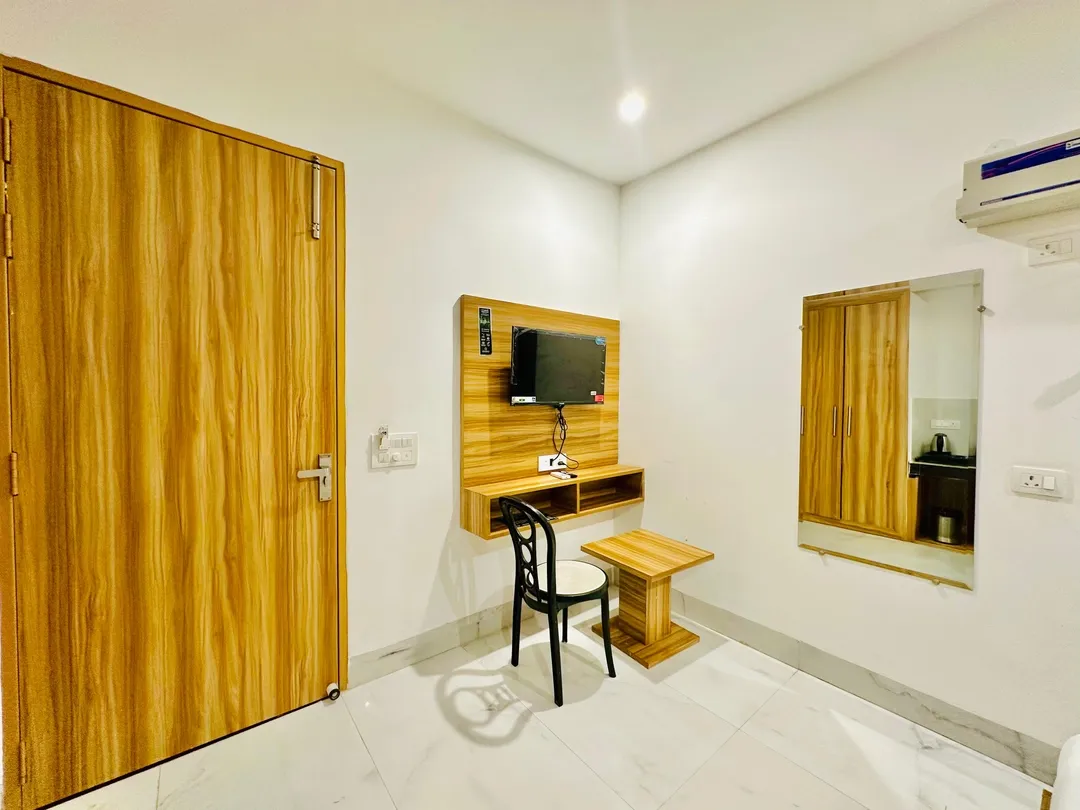 star hotels in hotel precision palace by signature stayz delhi