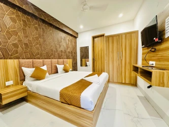 5 star hotels in hotel precision palace by signature stayz delhi