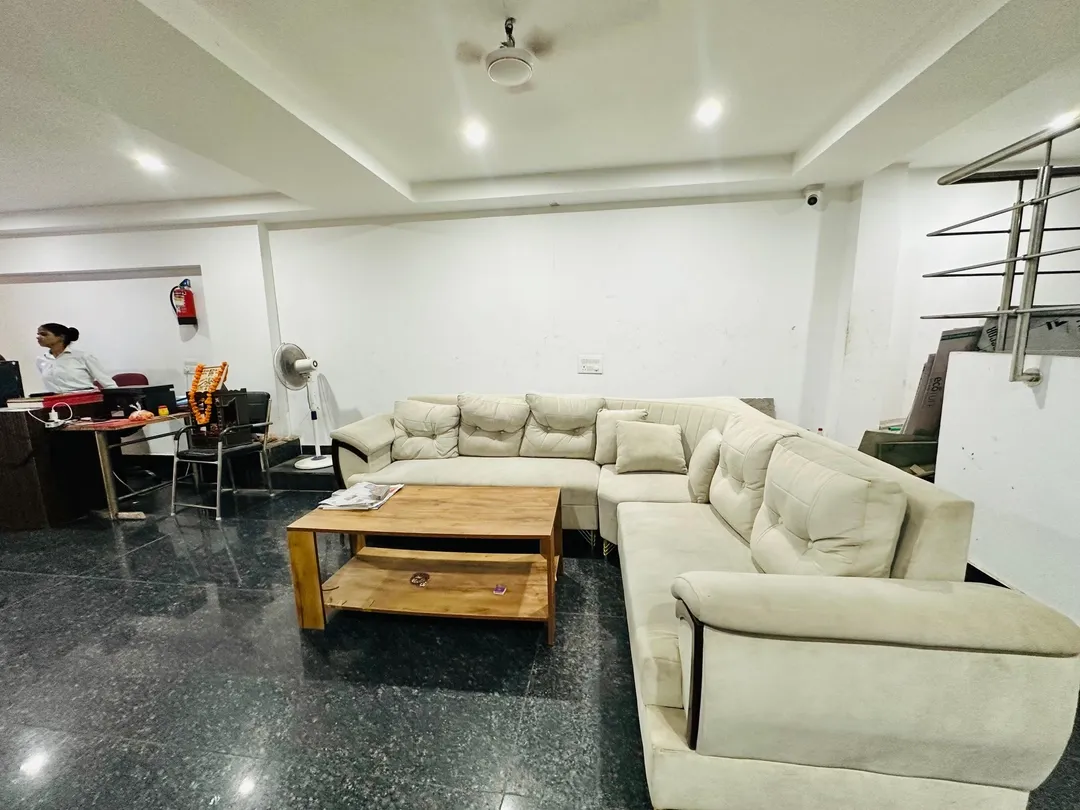 4 star hotels in hotel precision palace by signature stayz delhi