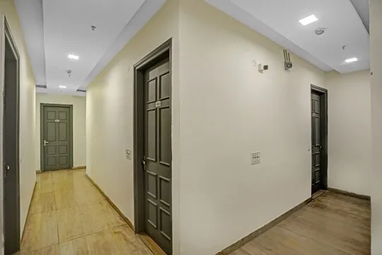 business travel hotels in hotel raaso inn rohini delhi