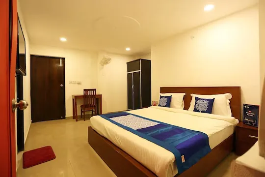 4 star hotels in hotel ravin delhi