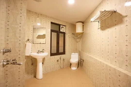 best hotel in hotel ravin delhi