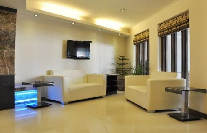 hotel with gym in mahipalpur, delhi - hotel red blue