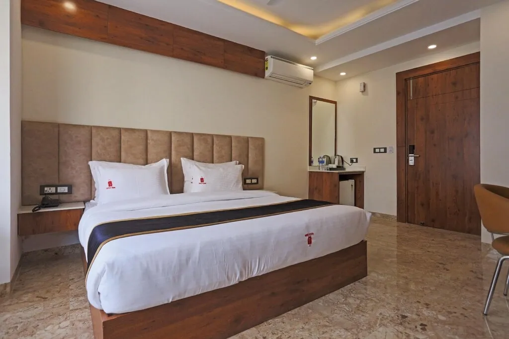 hotel with gym in mahipalpur, delhi - hotel red blue