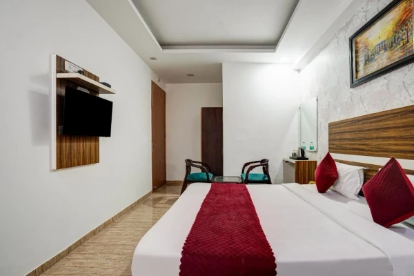best hourly stay hotels in hotel renox suites delhi