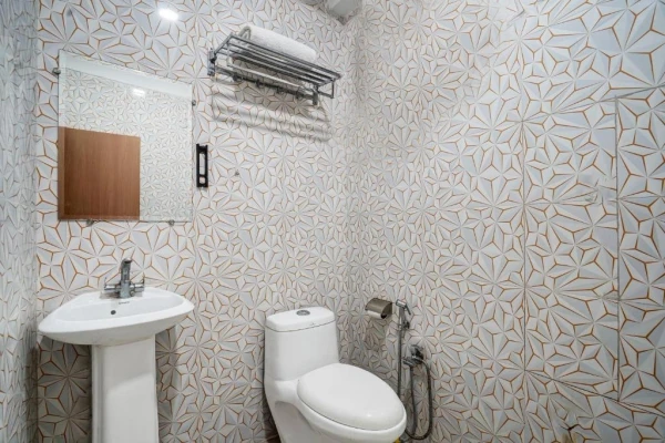 best couple friendly hotels in hotel renox suites delhi