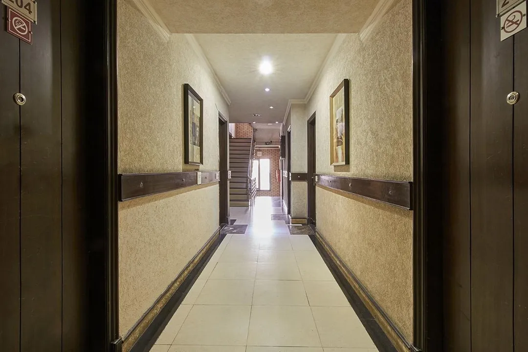 cheap hotels in hotel royal castle grand delhi