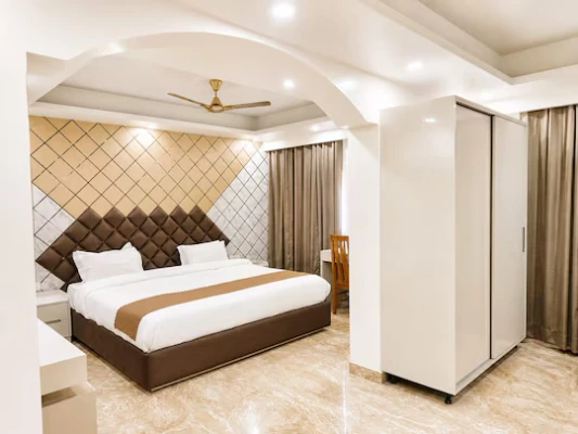 best hotels for couple in hotel royal gold palace delhi
