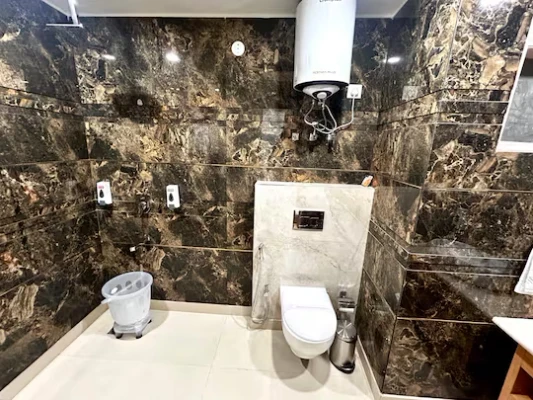 hotel room booking in karolbagh, delhi - hotel royal gold palace