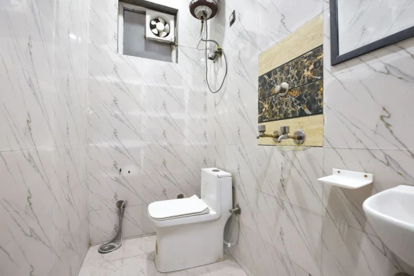 hotel with gym in south ganesh nagar, delhi - hotel royal residency