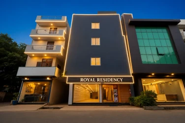 hotel with party hall in south ganesh nagar, delhi - hotel royal residency
