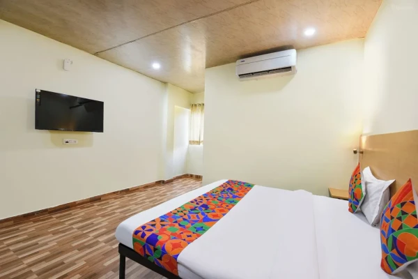 hotel with gym in south ganesh nagar, delhi - hotel royal residency