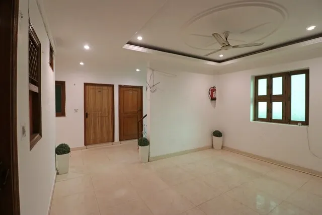 business hotels in hotel s suite delhi