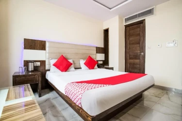 best hotels for unmarried couples in hotel saffron inn delhi delhi