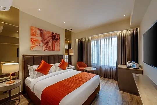 hotel with swimming pool in saket, delhi - hotel saket 27