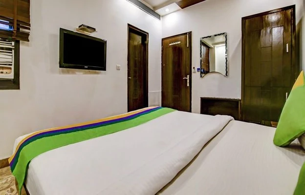 business hotels in hotel sehej inn delhi