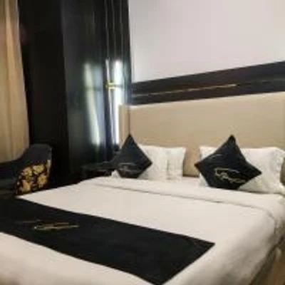 best luxury hotels in hotel seventh heaven delhi