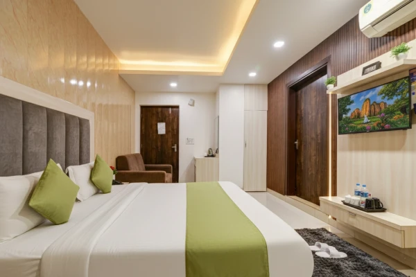 best hotels for unmarried couples in hotel seventh heaven delhi