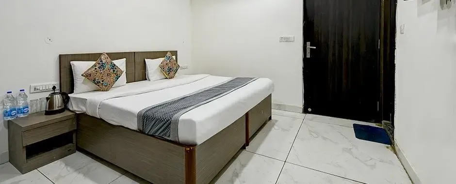 hourly hotel in hotel shagun & banquets delhi