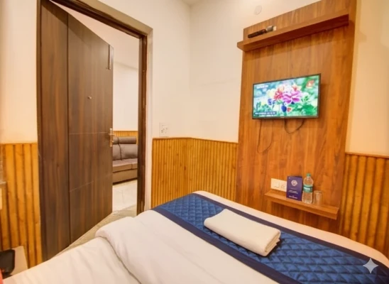 top hotels in hotel shri sai deluxe delhi
