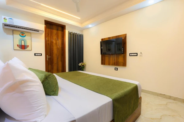 group holiday hotels in hotel signutre suites by signature stayz delhi