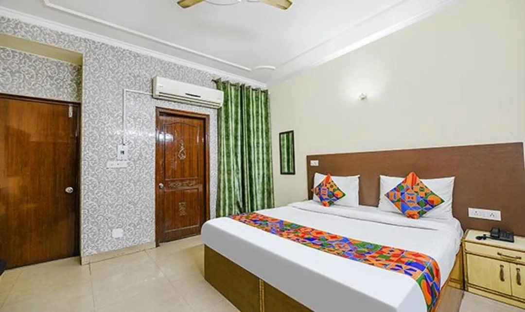 group holiday hotels in hotel smart stay delhi igi airport delhi