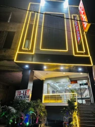 best day use hotels in hotel sr stay near igi delhi airport delhi